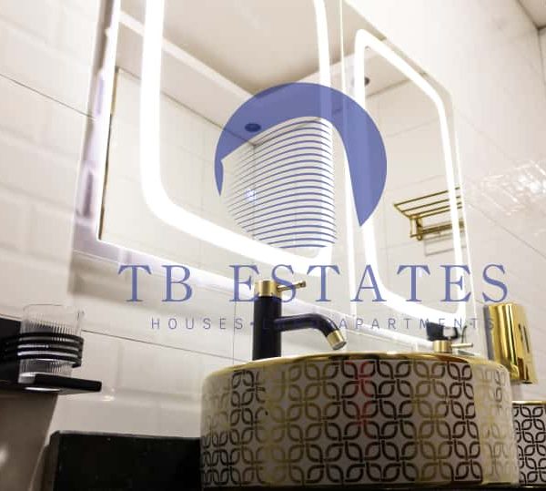 4 Bedroom Mansion Kiira01