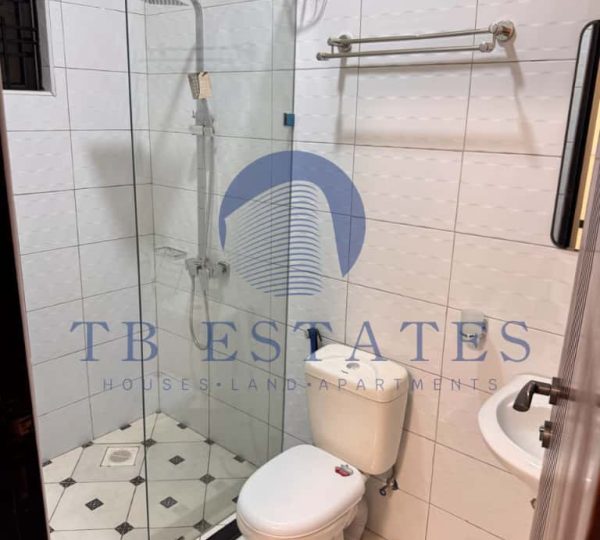 4 Bedroom Mansion Kiira16