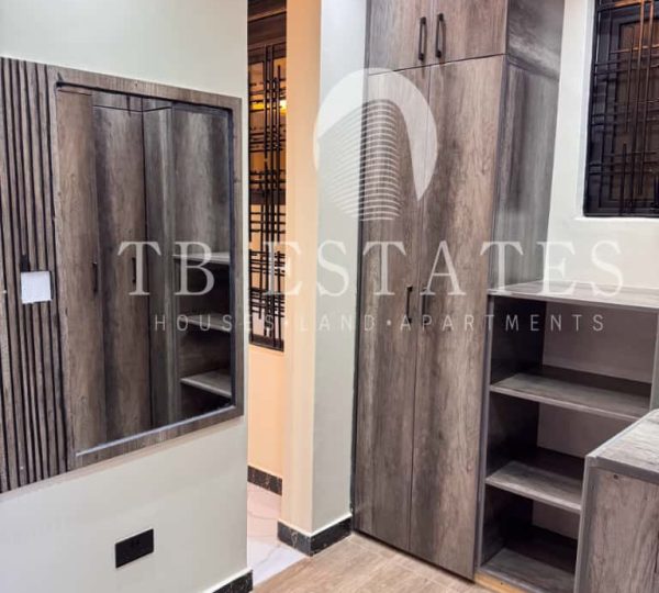 4 Bedroom Mansion Kiira25